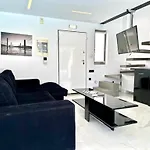 Leblanc Luxurious Beachfront By Goutos Luxury Living * Ermióni