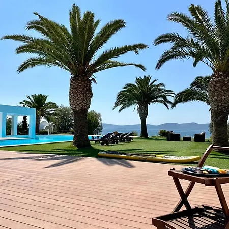 Leblanc Luxurious Beachfront By Goutos Luxury Living * Ermioni