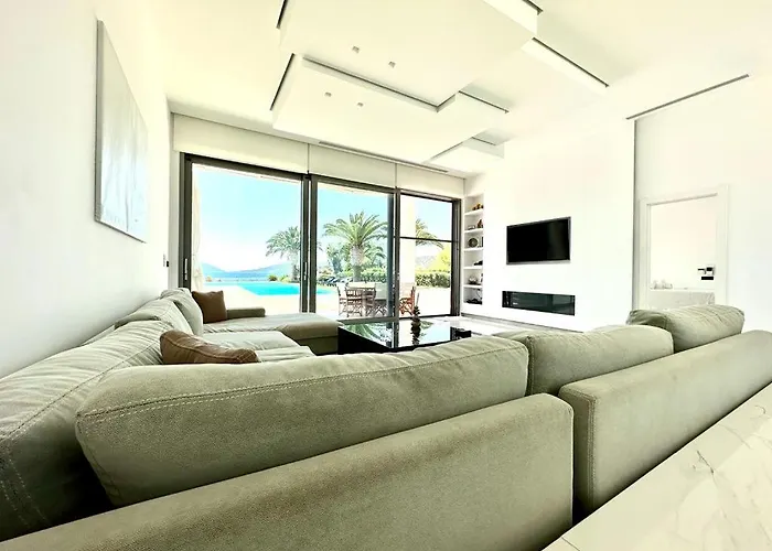 Leblanc Luxurious Beachfront By Goutos Luxury Living *