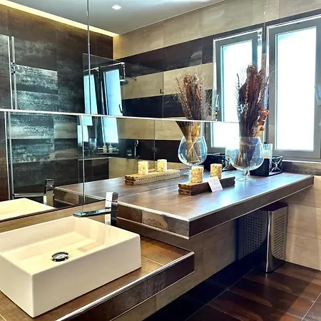 Leblanc Luxurious Beachfront By Goutos Luxury Living * ארמיוני