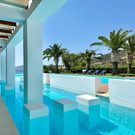 וילה Leblanc Luxurious Beachfront By Goutos Luxury Living ארמיוני