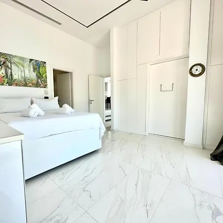 Leblanc Luxurious Beachfront By Goutos Luxury Living *