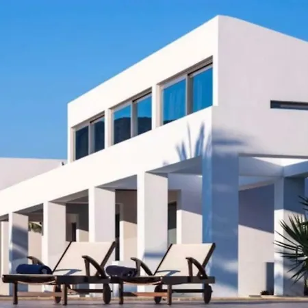 Villa Leblanc Luxurious Beachfront Villa, Gcollectiongr *
