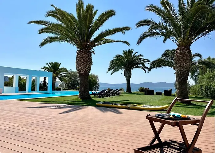 Leblanc Luxurious Beachfront By Goutos Luxury Living * Ermioni